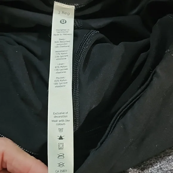 lululemon athletica Grey Heather Performance Top with Subtle Black Logo - Picture 6 of 8